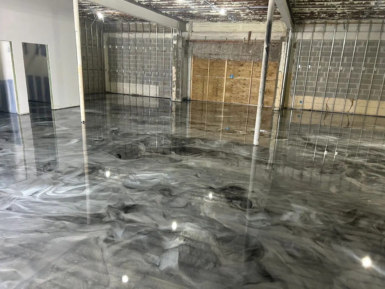 Silver metallic epoxy floor